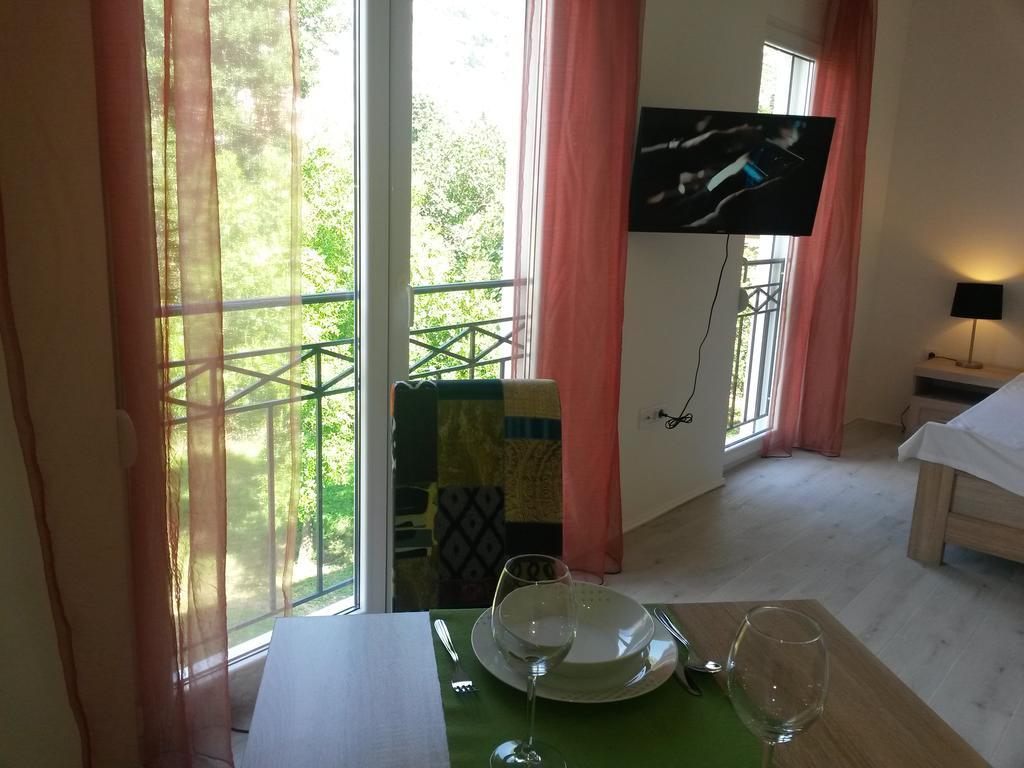 Apartments Grgurevic كوتور المظهر الخارجي الصورة