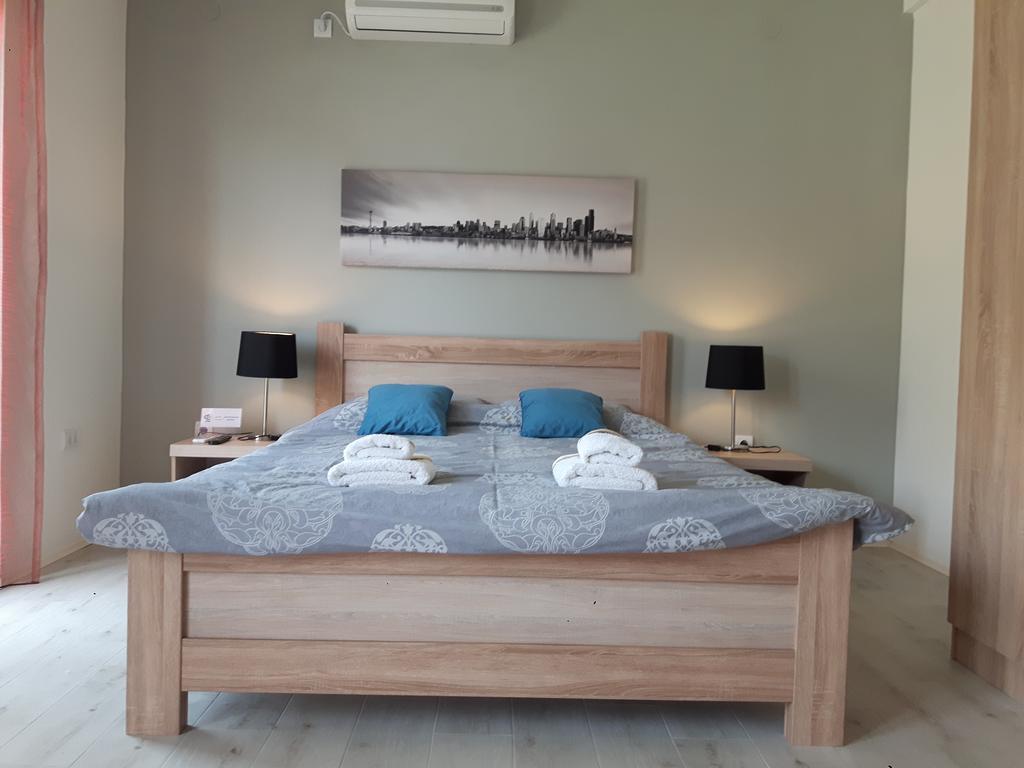Apartments Grgurevic كوتور المظهر الخارجي الصورة