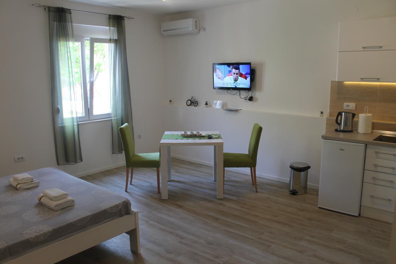 Apartments Grgurevic كوتور المظهر الخارجي الصورة