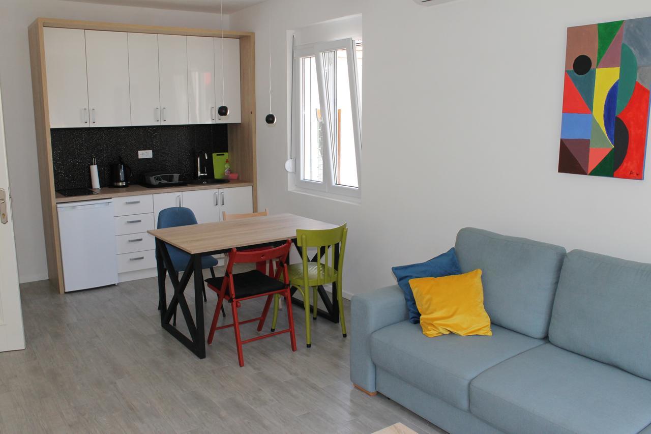 Apartments Grgurevic كوتور المظهر الخارجي الصورة