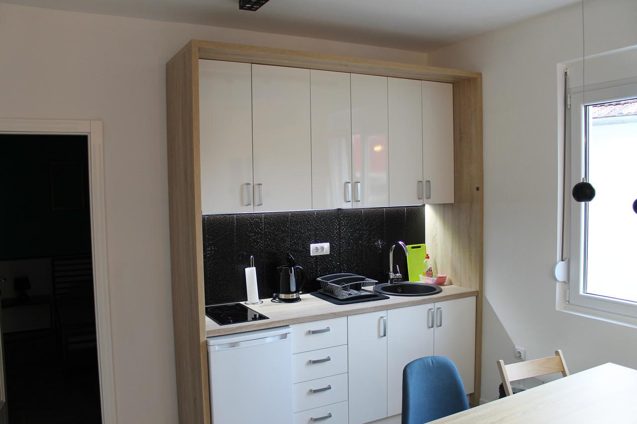 Apartments Grgurevic كوتور المظهر الخارجي الصورة