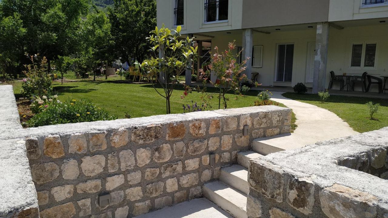 Apartments Grgurevic كوتور المظهر الخارجي الصورة